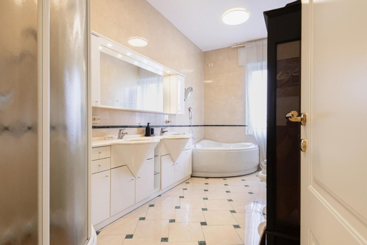Easylife - Attico 230mq Con Terrazza Area Bocconi Appartamento
